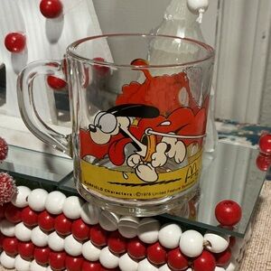 Vintage Garfield Glass Mug with Skateboard Design